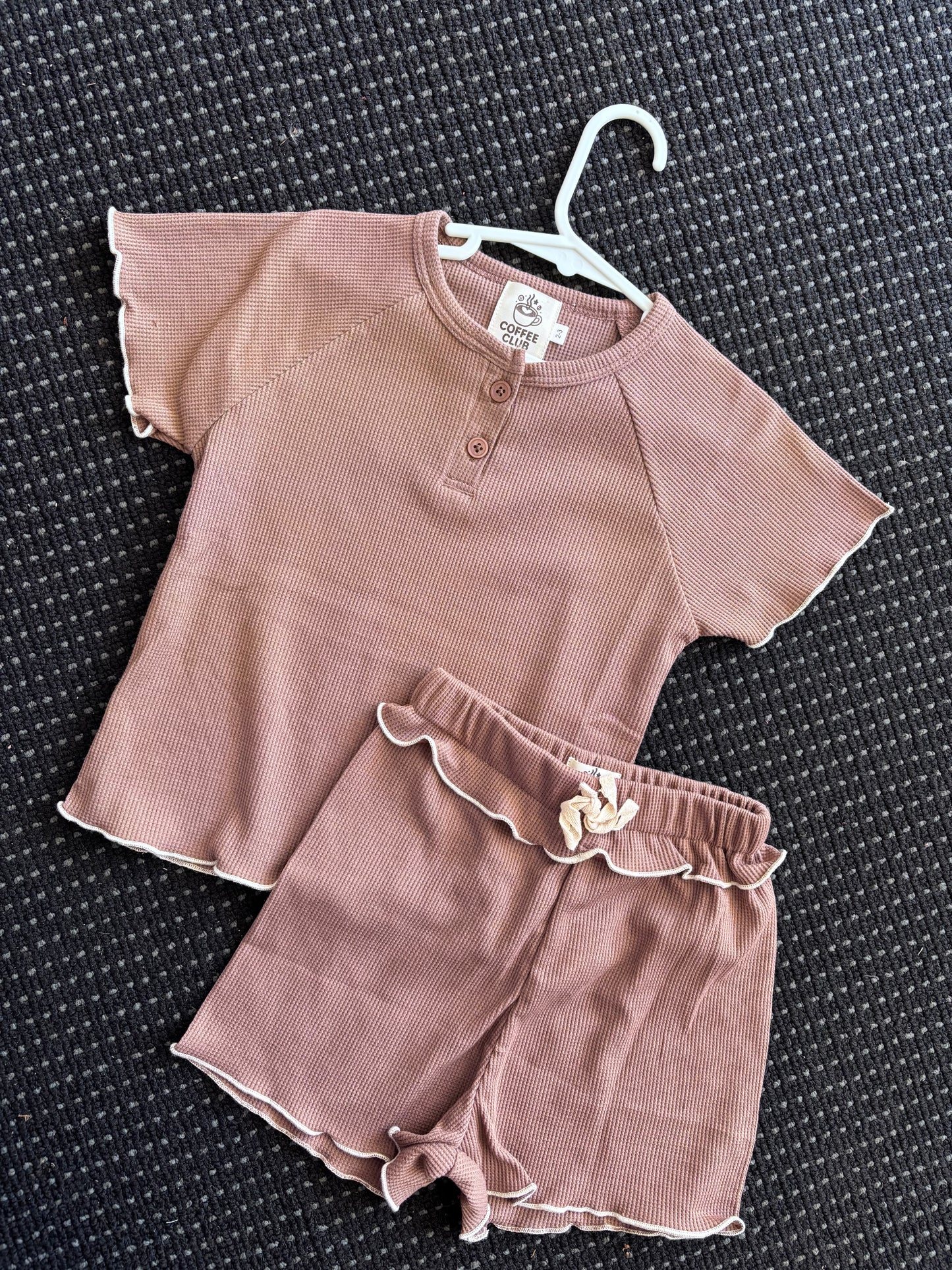 SAMPLE SALE Chocolate set